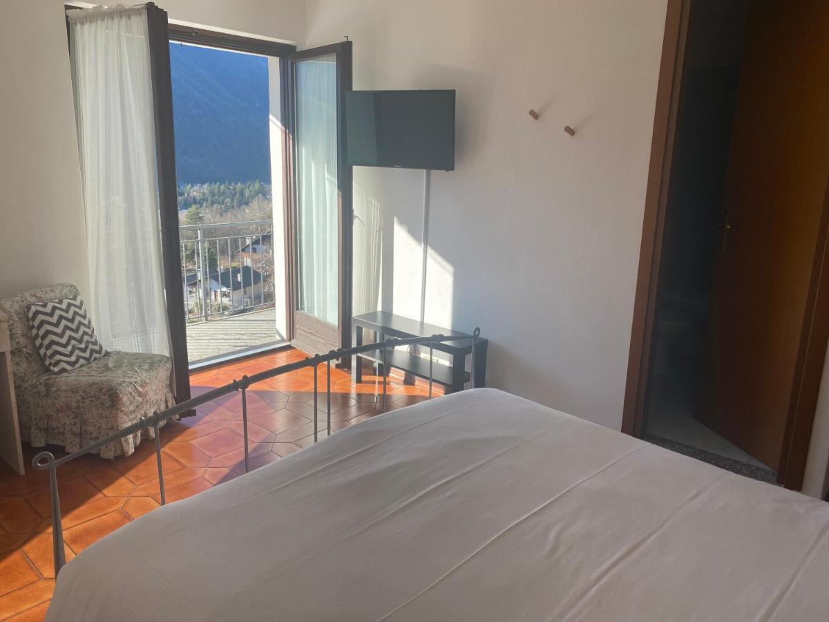 Albergo La Perla Краведжиа Экстерьер фото
