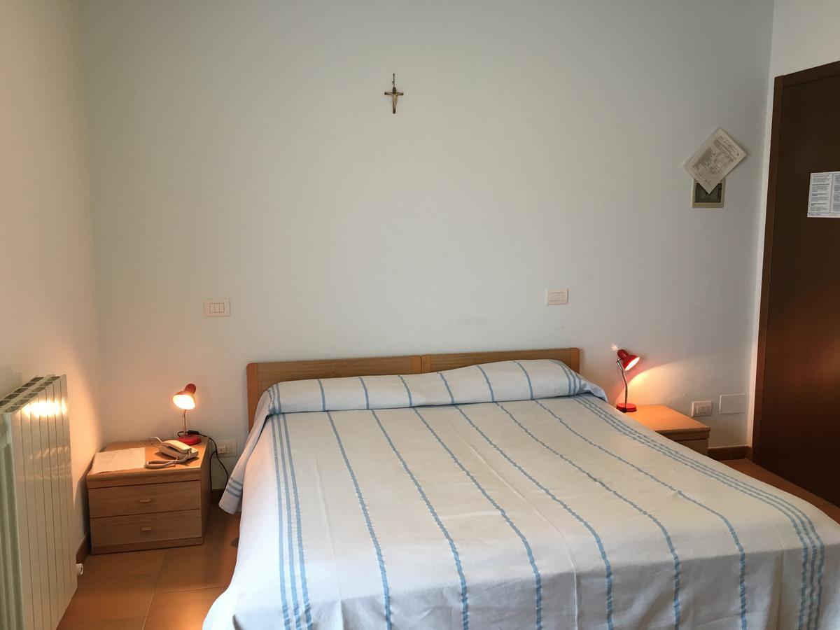 Albergo La Perla Краведжиа Экстерьер фото