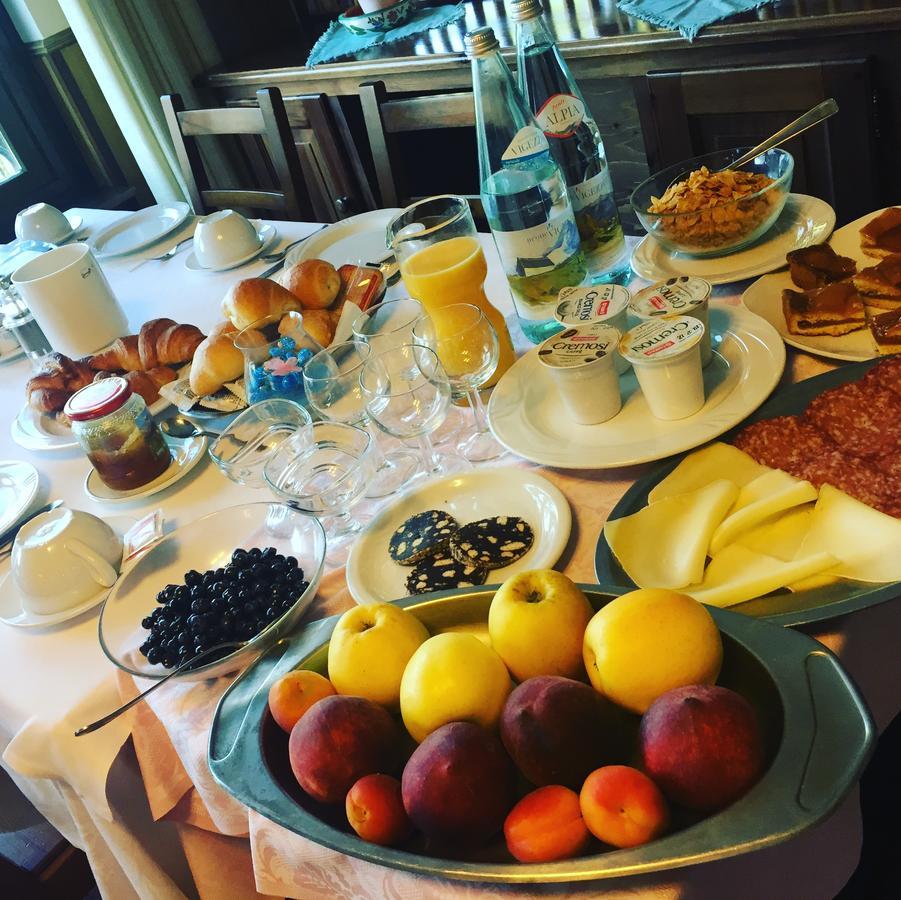 Albergo La Perla Краведжиа Экстерьер фото