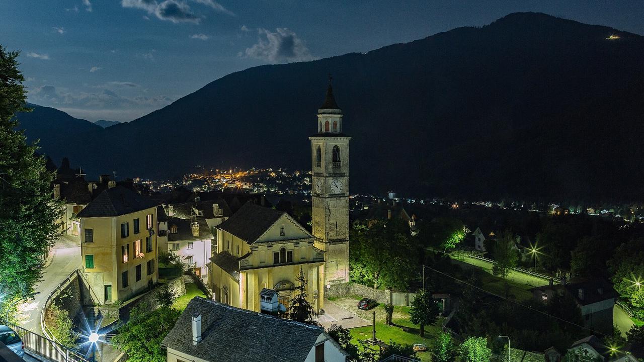 Albergo La Perla Краведжиа Экстерьер фото