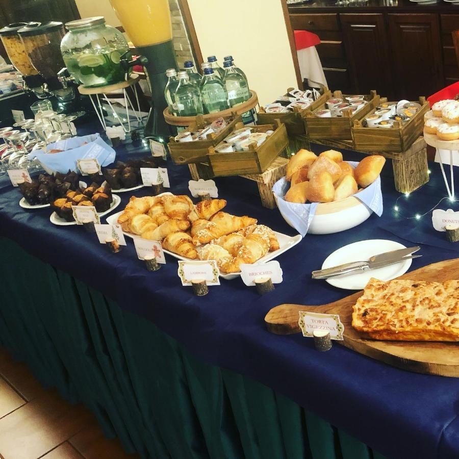 Albergo La Perla Краведжиа Экстерьер фото